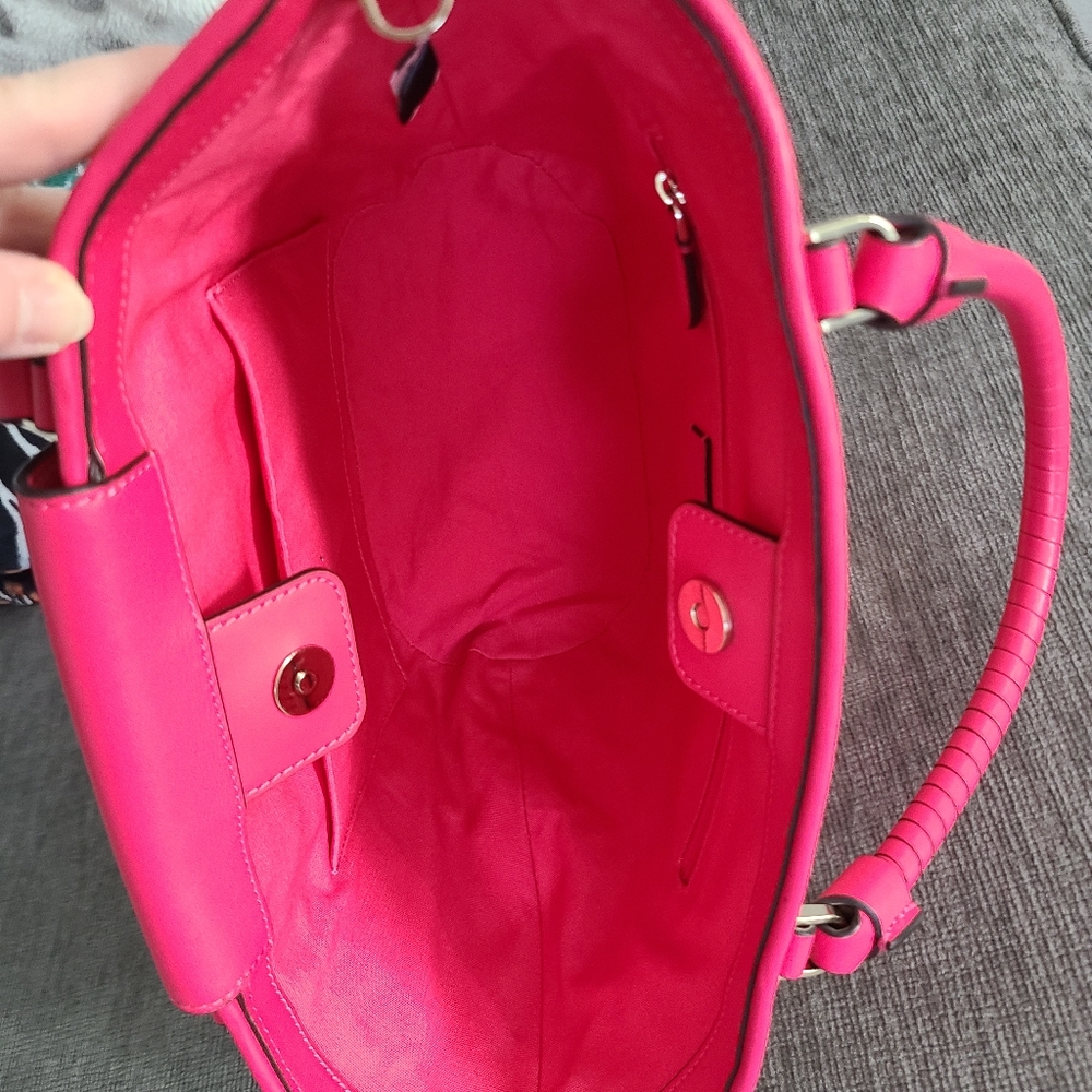 Like New - Kate Spade Straw Satchel  w/crossbody strap - Picture 10 of 16